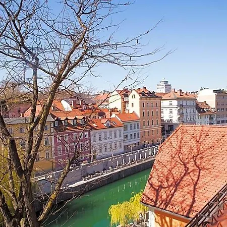 Macek Szálloda 3*